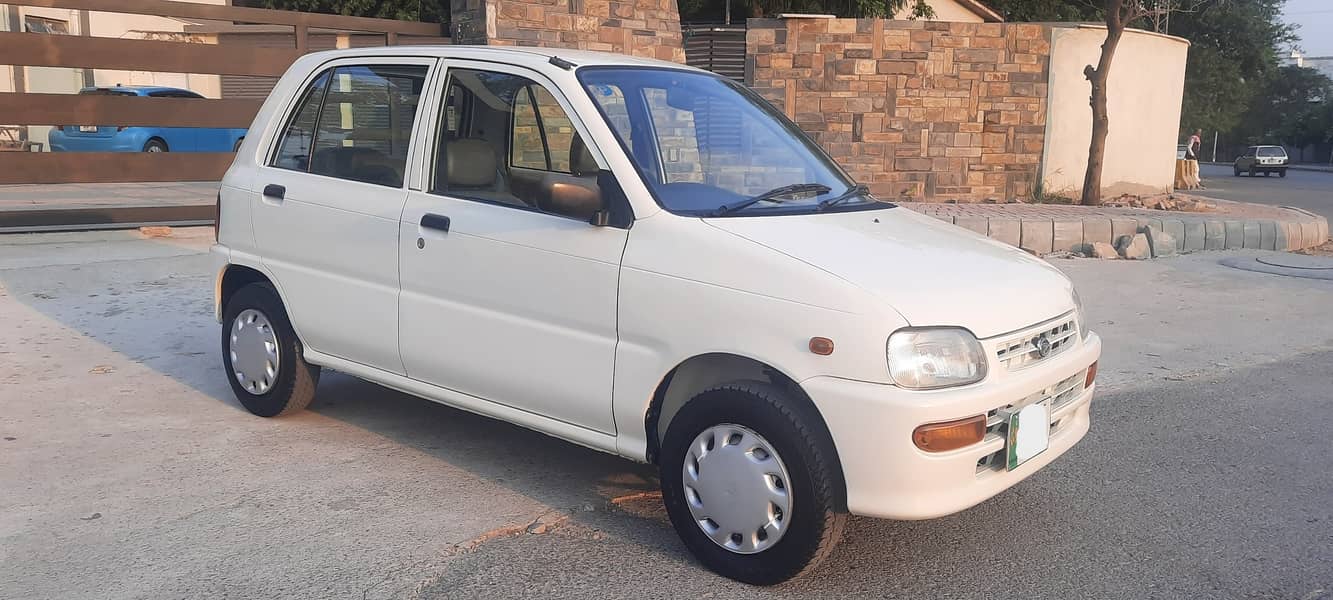 Daihatsu Cuore 2003 4