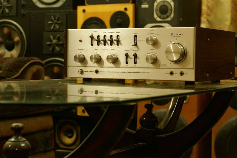 TRIO KA-7006 Integrated Stereo Amplifier 1