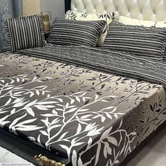 A nice printed bedsheet 0