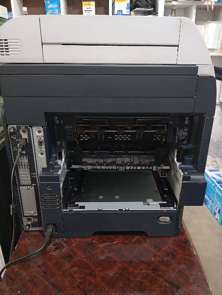 HP laserjet MFP 4555 5