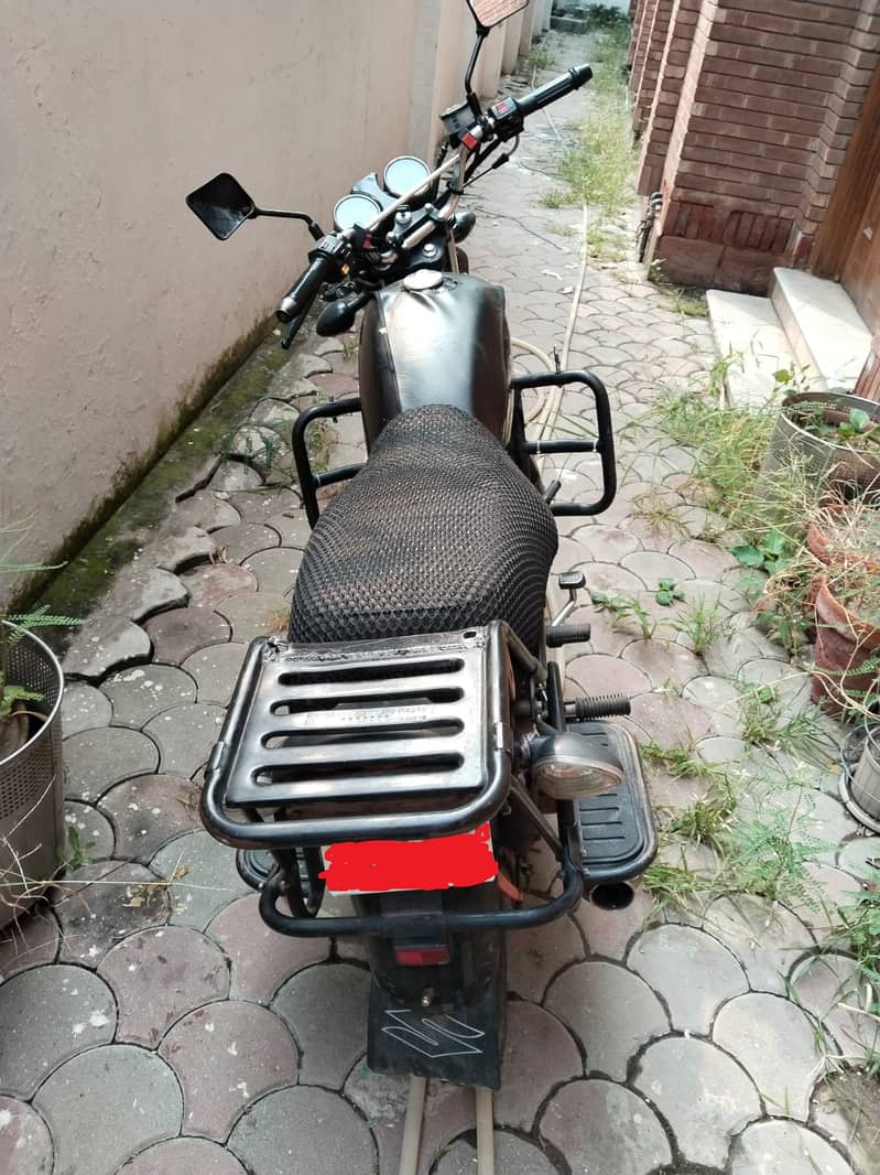 Suzuki GS 150 SE 2021 2