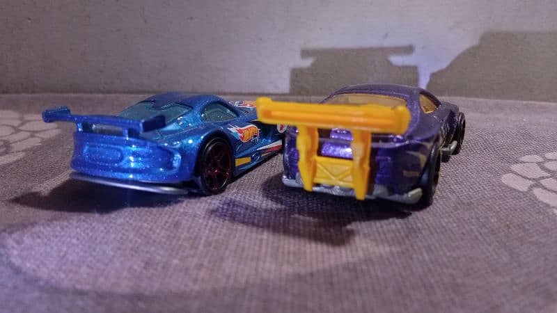 hot wheels and Matchbox 1