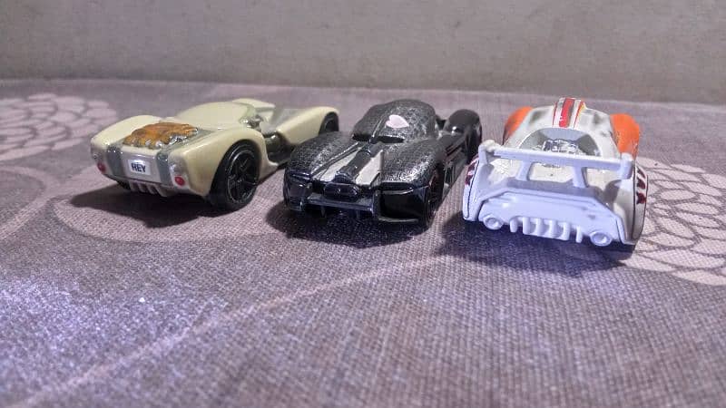 hot wheels and Matchbox 4