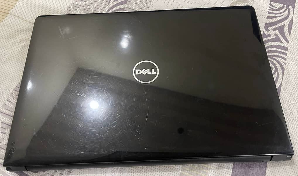 Dell inspiron 15" 3000 series i5 6th gen 0