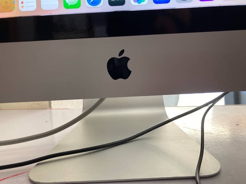 iMac 5K 2015 Late 27 inch 10/10 Windows 10 also working Exchange also 3