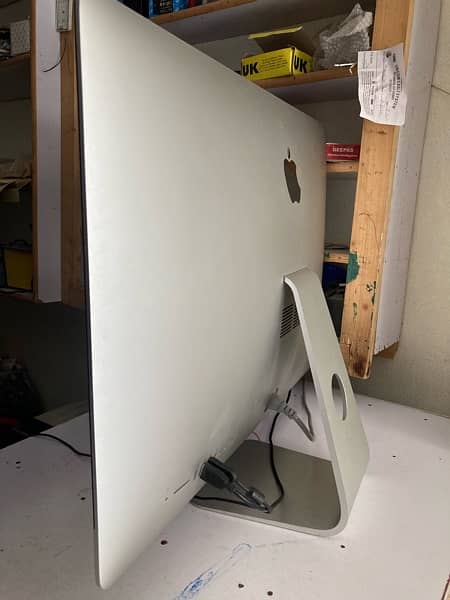 iMac 5K 2015 Late 27 inch 10/10 Windows 10 also working Exchange also 7