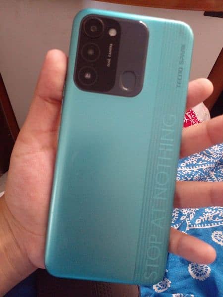 Tecno spark 8c 128gb 1