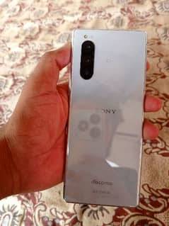 Sony Xperia 5