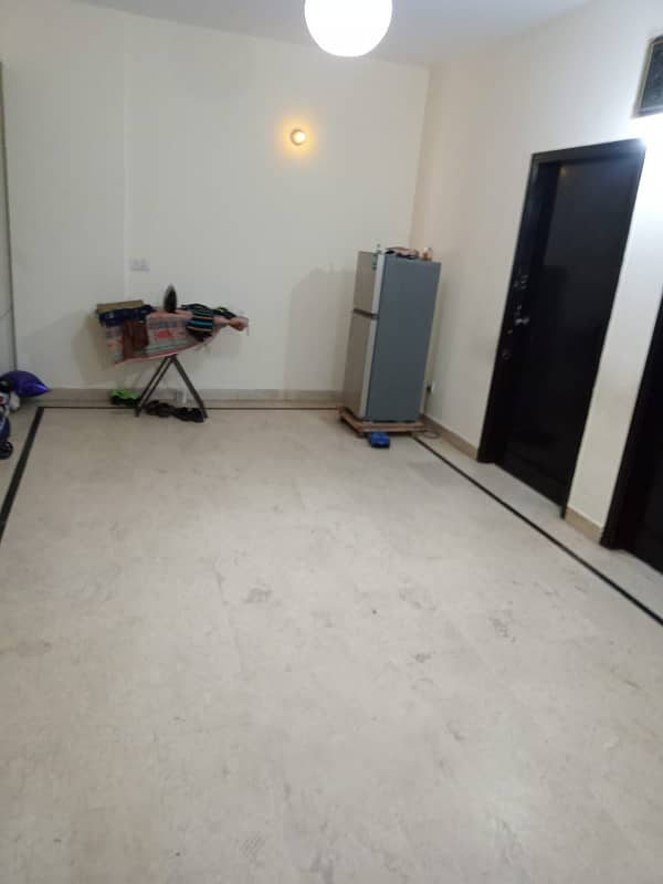 Defence Phase 5, 1100 Sqft, 2 Bed, Apartment for Rent. 8