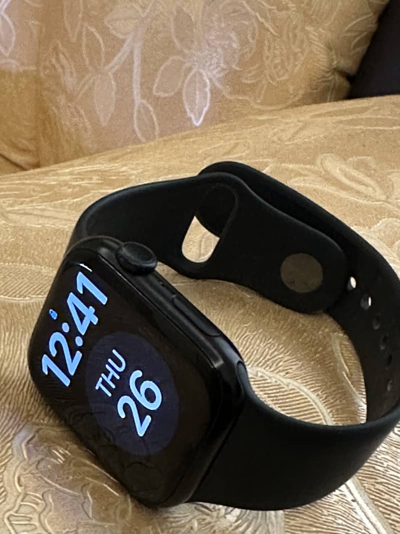 Apple Watch Series 8 1