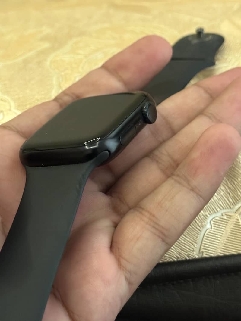 Apple Watch Series 8 3