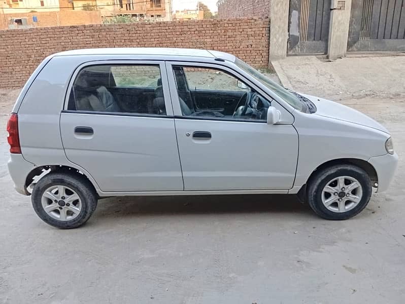 Suzuki Alto 2011 4