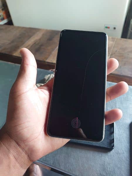 IAM selling my Oppo f21 pro with complete box 1