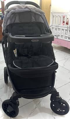 Graco pram 3 in 1 pram with car seat