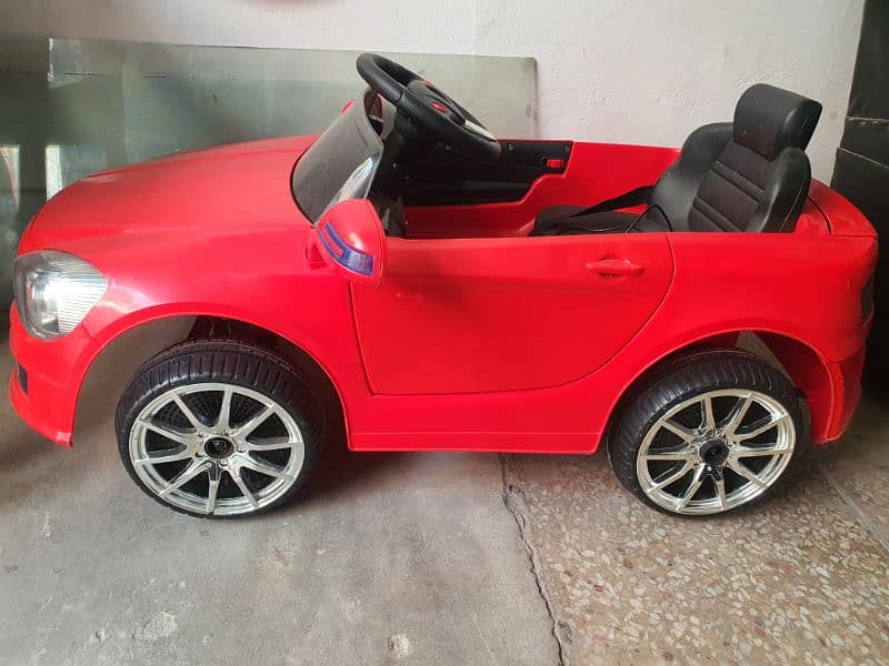 i am selling kids car buy from Dubai recently 6