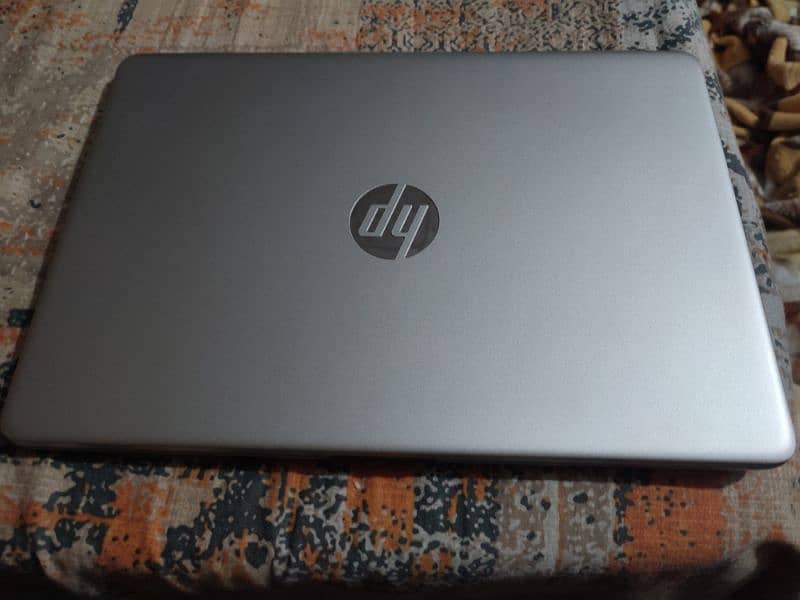 HP core i3 11th generation 0