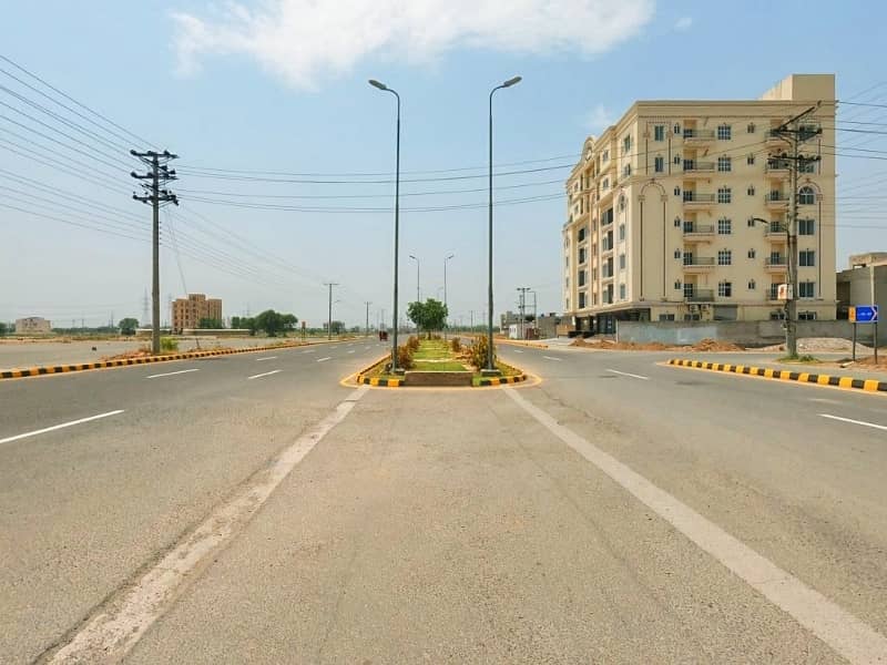 10 Marla Beautiful Location Plot In M Block LDA Avenue One Near COMSATS UNIVERSITY Very Reasonable Price 4