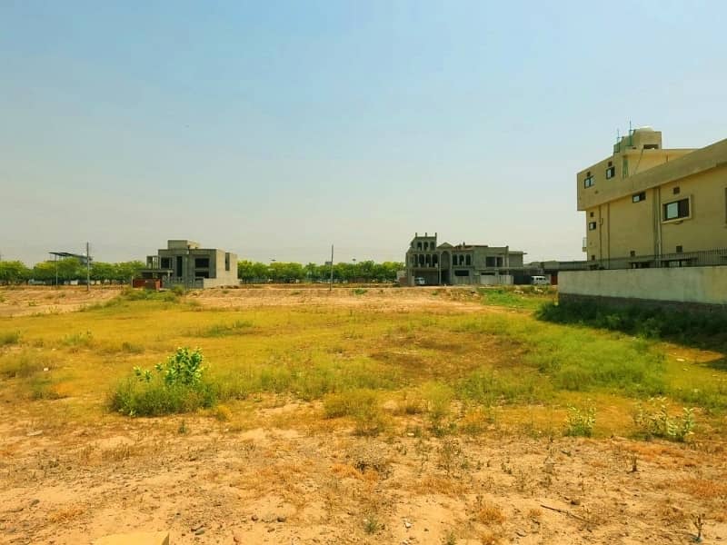 10 Marla Beautiful Location Plot In M Block LDA Avenue One Near COMSATS UNIVERSITY Very Reasonable Price 20