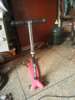 Kids Scooty Almost New Used Condition