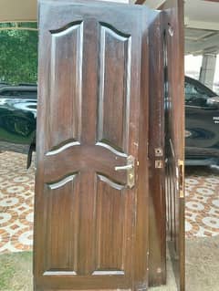 8 doors are available on good condition