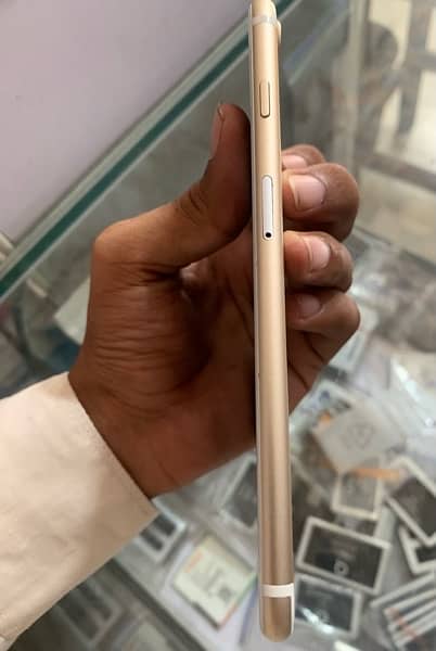 iphone 7plus pta 128gb 3