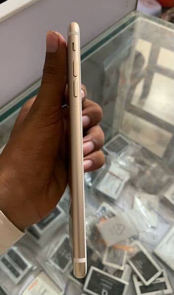 iphone 7plus pta 128gb 4