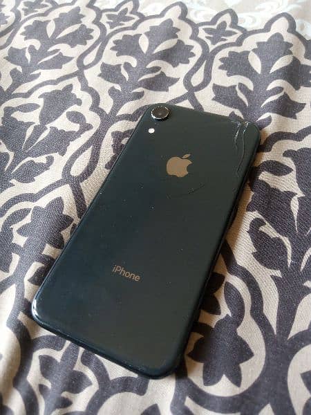 iphone xr 64 gb 4