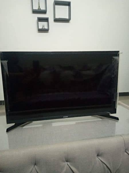 Samsung LCD 32" for Sale 2