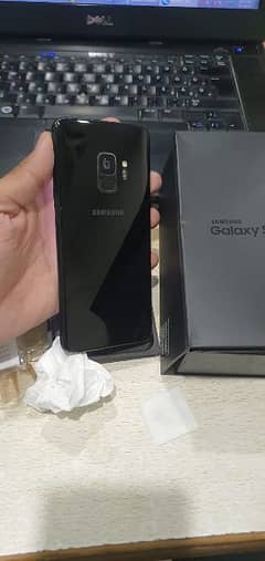 samsung s9 dual sim official approved minor dot on corner box