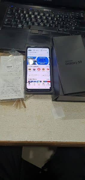 samsung s9 dual sim official approved minor dot on corner box 18