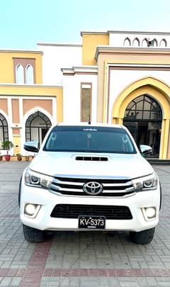 Toyota Hilux Revo 2017