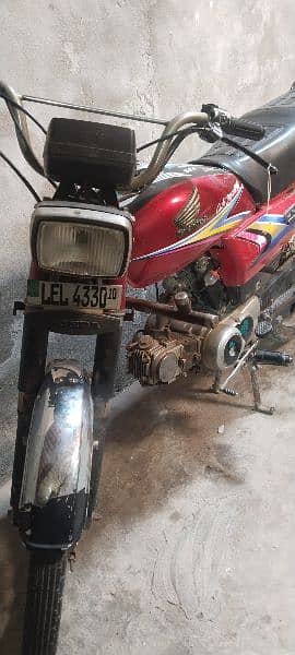 70 cc Honda all ok 4