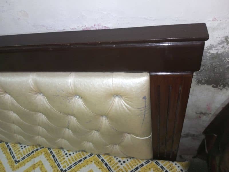 king size bed for sale good condition. only bed no side table 3