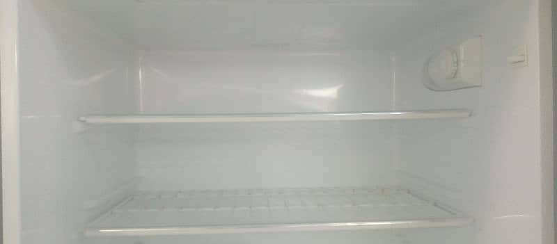 13 Cubic Ft-Refrigerator Freezer HRF 398 7