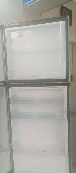 13 Cubic Ft-Refrigerator Freezer HRF 398 14