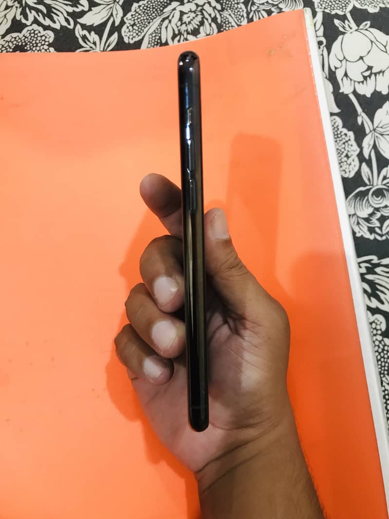 Apple iPhone 11 pro PTA Approved 6