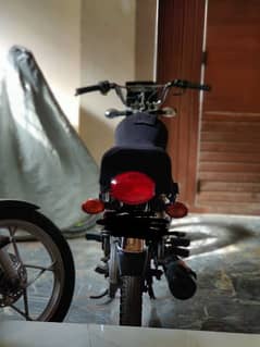 Honda 125 selling