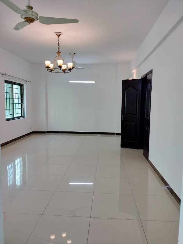 10 MARLA 3 BEDROOM APARTMENT FOR SALE IN ASKARI 11 LAHORE 1