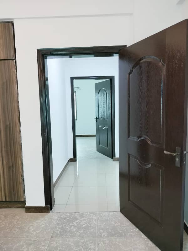 10 MARLA 3 BEDROOM APARTMENT FOR SALE IN ASKARI 11 LAHORE 4