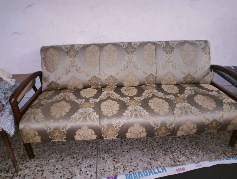 7 seater sofa 0