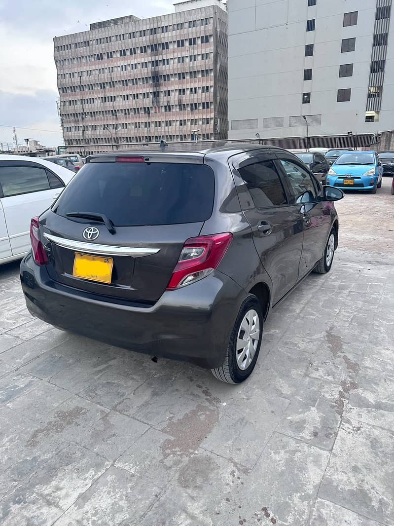 Toyota Vitz 2015 6