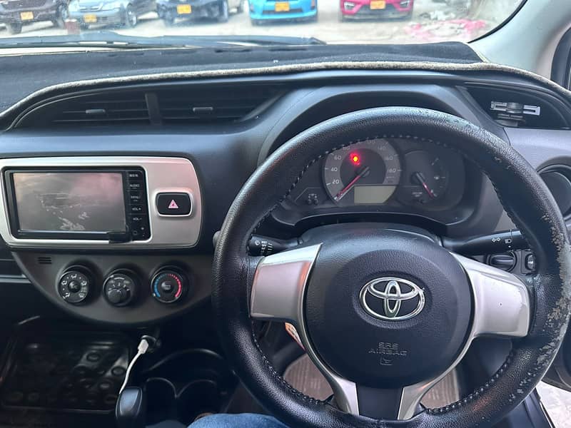 Toyota Vitz 2015 19