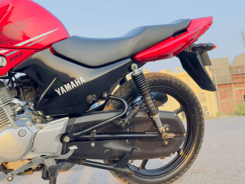 Yamaha YBR 125G 2021 3