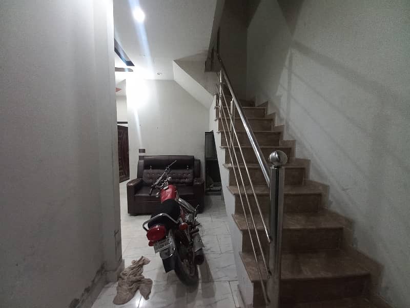 2 Marla Complete House ( Video available) Gas not available scheem mor Zoom petrol pump Lahore 3