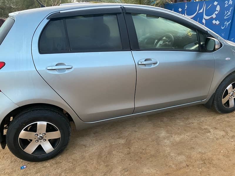 Toyota Vitz 2006 5