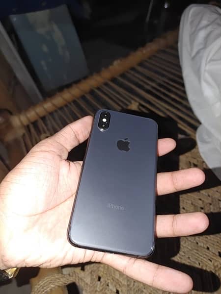 iPhone XS  non PTA 7