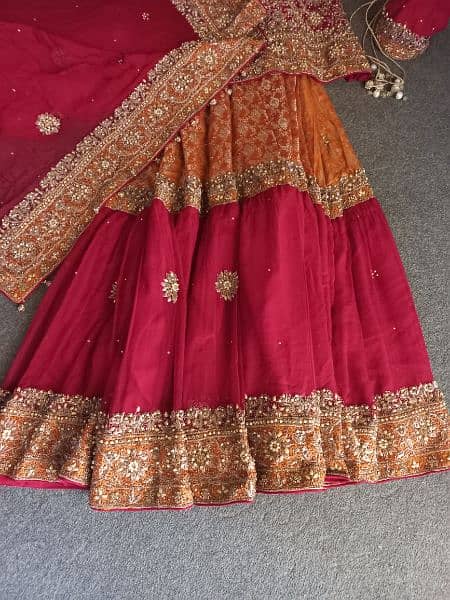 Bridal lehnga available for sale with free jwellery. 1