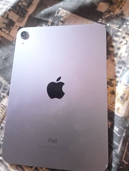 iPad mini 6 ( 64 GB WiFi non pta ) only 1 year used 3