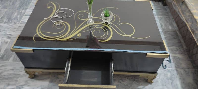 table brand new brown with goldn colour 3