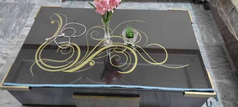 table brand new brown with goldn colour 4